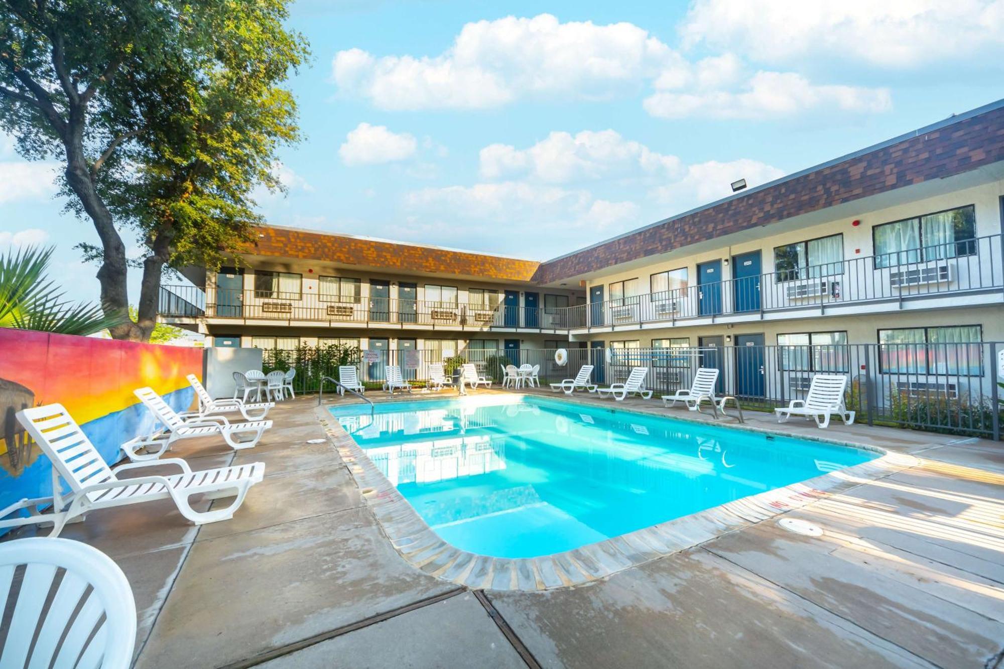 Motel 6-Del Rio, Tx Εξωτερικό φωτογραφία