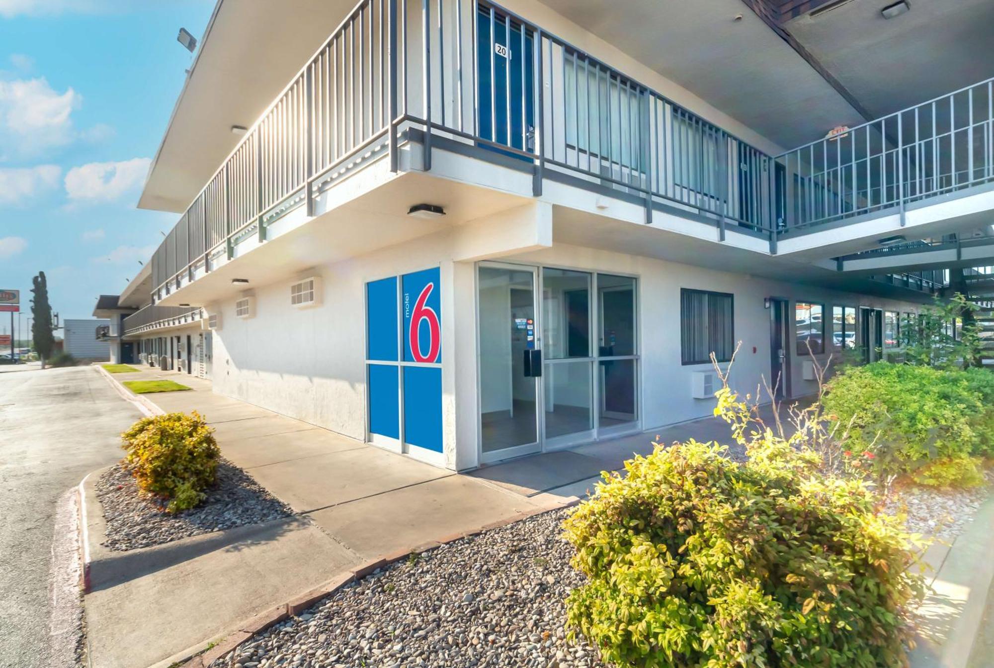 Motel 6-Del Rio, Tx Εξωτερικό φωτογραφία