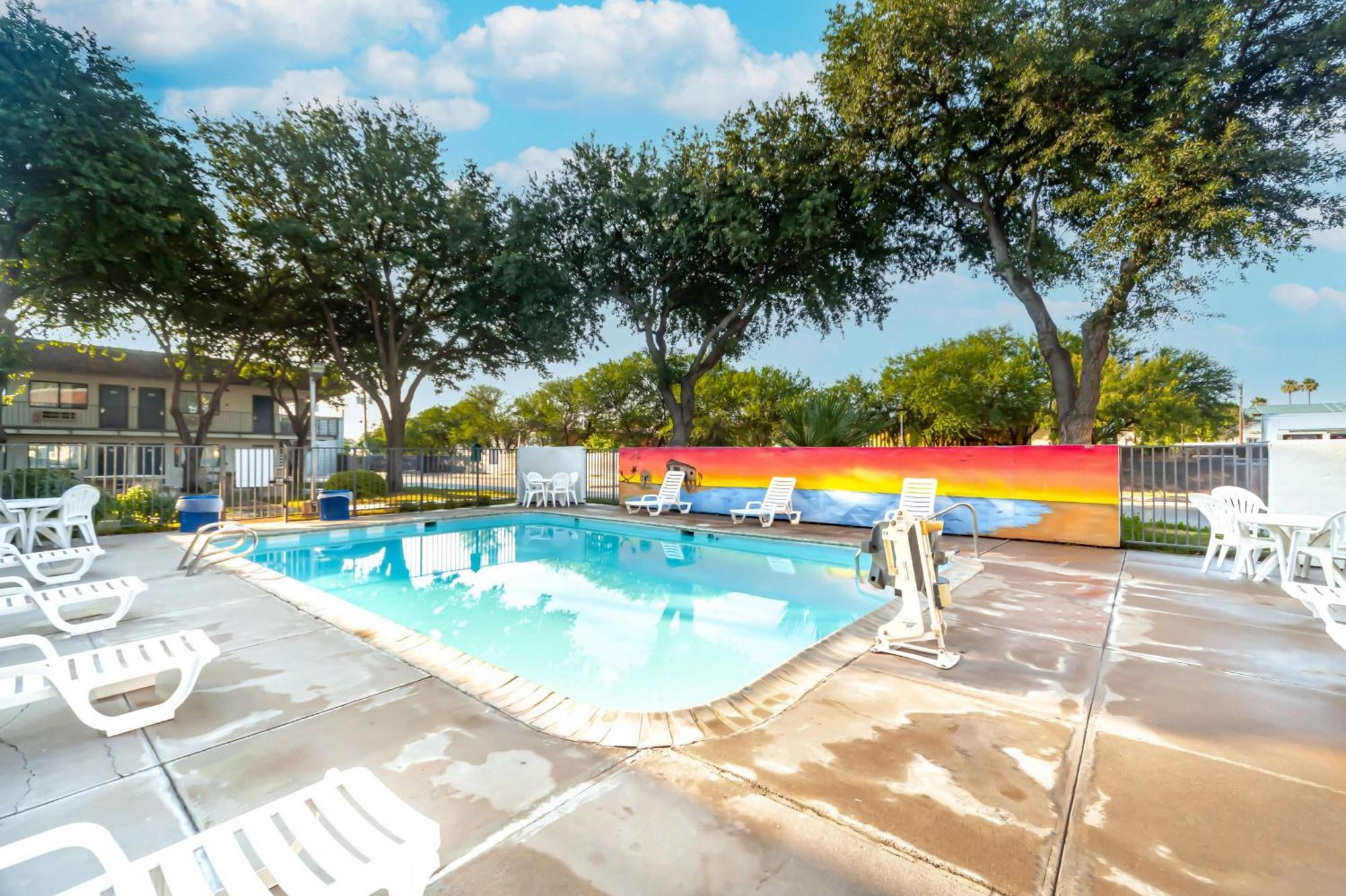 Motel 6-Del Rio, Tx Εξωτερικό φωτογραφία