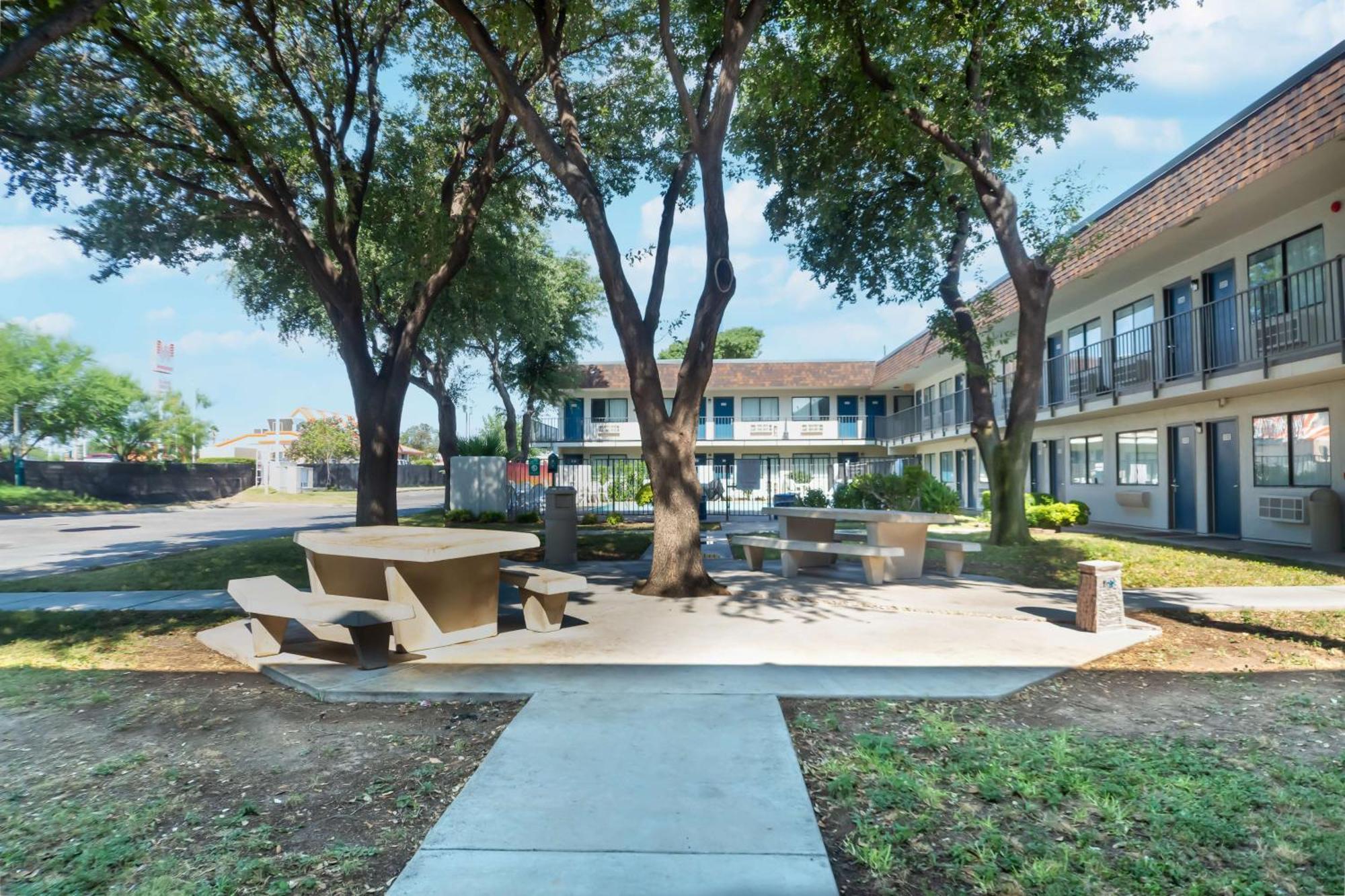 Motel 6-Del Rio, Tx Εξωτερικό φωτογραφία